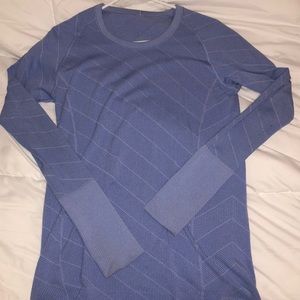 Lululemon top